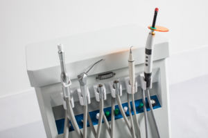 獣医病院またはクリニック用のフルセットを備えたモバイル獣医歯科ユニット - Product Image 4