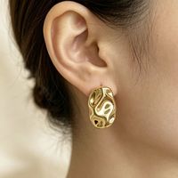 Boucles d'oreilles clous tendance en laiton plaqué or pour femme, usage quotidien, cadeau, bijoux, vente en gros d'usine, commande mixte