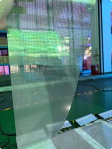 Écran LED transparent couleur argent, montage mural, installation fixe en intérieur, écran Full HD - Product Image 3