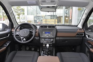 FOTON Conqueror <span class=keywords><strong>PLUS</strong></span>: Camionnette 4WD diesel manuelle de 2.0T, performante, pratique et économe en carburant. - Product Image 4