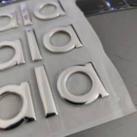 Letras Doradas al por Mayor, Insignia de Ropa Personalizada en 3D con Relieve, Impresión por Transferencia de Calor TPU con Parches de TPU