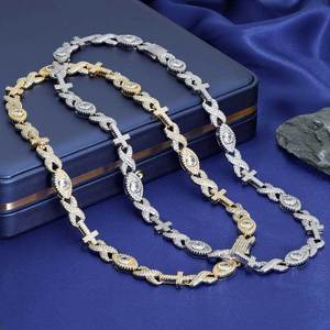 Collier Croix de Luxe Personnalisé en Moissanite, Argent Sterling 925 Plaqué Or 18K, Pendentif Crucifix Hip Hop Sertie de Pierres, Qualité VVS - Product Image 2