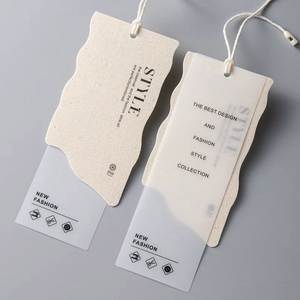 Etiquetas colgantes personalizadas ecológicas y reciclables, adecuadas para ropa y calzado, con un acabado en relieve y cordón de papel. - Product Image 2