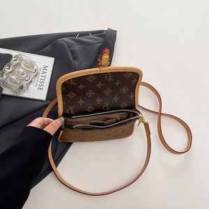 High-end Women's Style <b>square</b> Handbag. Brand Designer Handbag. Made of PU Material.6050-1 - Product Image 2