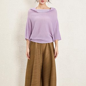 Nouveau T-shirt plissé Miyake 2026 pour femme – Haut décontracté à manches longues, imprimé et plissé, coupe ample et tendance - Product Image 3