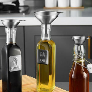 Funil de Cozinha Novo 2026 Cor Prata em Aço Inoxidável Separado com Escova para Uso Doméstico Material Metálico Durável - Product Image 4