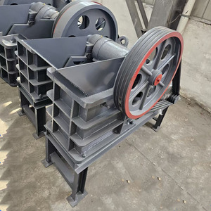 Jaw <span class=keywords><strong>Crusher</strong></span> 3Tphミニハードロック破砕Pe150 * 250ディーゼルエンジンモバイル廃石 - Product Image 4