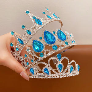 BELLE WORLD Tiaras y <span class=keywords><strong>Coronas</strong></span> para Niñas y Mujeres, Tiara <span class=keywords><strong>de</strong></span> Princesa Plateada, <span class=keywords><strong>Coronas</strong></span> al por Mayor, <span class=keywords><strong>Coronas</strong></span> <span class=keywords><strong>de</strong></span> <span class=keywords><strong>Rapunzel</strong></span> para Cumpleaños - Product Image 3