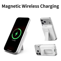 Batterie externe sans fil 10000mAh PD 22.5W à charge rapide avec câble USB C intégré, chargeur portable magnétique avec support