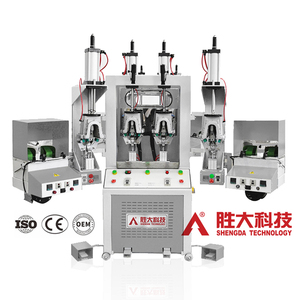 Machine de fabrication de chaussures SHENGDA Sport avec double fonction chaud/froid, 4 sacs d'air pour le ramollissement à la vapeur, et moulage de la contreforte et du talon pour la mise en forme des chaussures. - Product Image 2