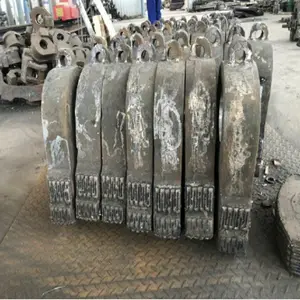 piezas de larga vida util y mejor resistencia de desgaste martillos insertados con la soldadura de trituradoras dureza 58HRC