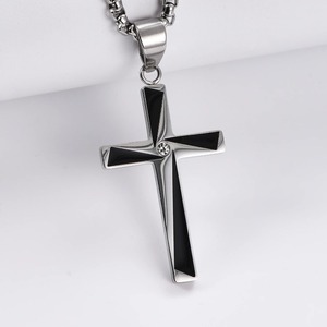Colliers pendentifs croix en acier inoxydable avec zircon central, croix de Christ pour hommes et femmes, bijoux de foi - Product Image 4