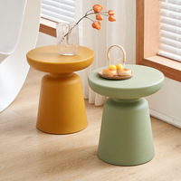 Table d'appoint en matériau PE au design créatif, style crème simple, table basse en plastique, table basse en forme de champignon, table basse d'angle