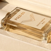 Boîte à parfum rigide de style livre blanc magnétique personnalisée de qualité supérieure, boîte fermée, présentation pour emballage cadeau de parfum
