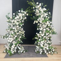 Arche en forme de corne de fleurs artificielles blanches personnalisées avec verdure, arche florale de 6 pieds pour mariage, événement, fête, scène, décoration de fond