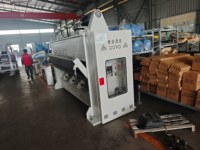 Ligne de production de filtres à aiguilles Yuanquan pour filtres à air, ligne de poinçonnage à aiguilles professionnelle pour matériaux filtrants