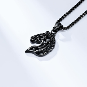 Collier Tête de Cheval Celtique en Alliage de Zinc, Design Creux, Pendentif Unisexe Tendance - Product Image 4
