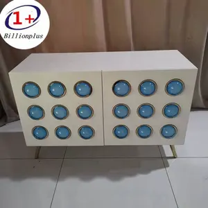 Pernis Kilau Tinggi Warna Putih Bola Akrilik Biru Kaki Emas Lemari Penyimpanan Samping Ruang Tamu Jonathan Adler Globo Kabinet