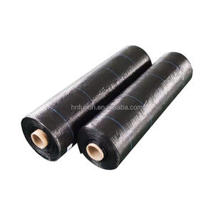 Le tapis de sol en tissu anti-mauvaises herbes pour l'agriculture en PP/PE inhibe les mauvaises herbes et hydrate le sol utilisé pour recouvrir le sol - Product Image 1