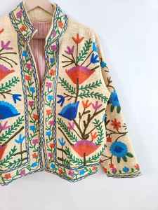 Chaqueta de Algodón Bordada Suzani, Abrigo Bohemio Hecho a Mano, Ropa de Moda Tribal para Festivales, Chaqueta de Algodón Suzani - Product Image 4