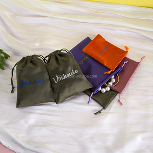 Bolsa de Embalaje de Joyería de Satén de Seda Personalizada, 9*12cm, Lujosa, a Prueba de Polvo, para Guardar Collares, Maquillaje, Bodas/Navidad - Product Image 3