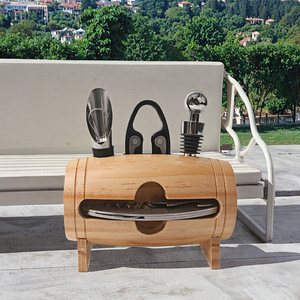 Juego de Regalo de 4 Piezas para Abrir Botellas de Vino en Caja de Madera - Sacacorchos de Acero Inoxidable con Logotipo Personalizable, 4 Funciones en 1 - Product Image 3