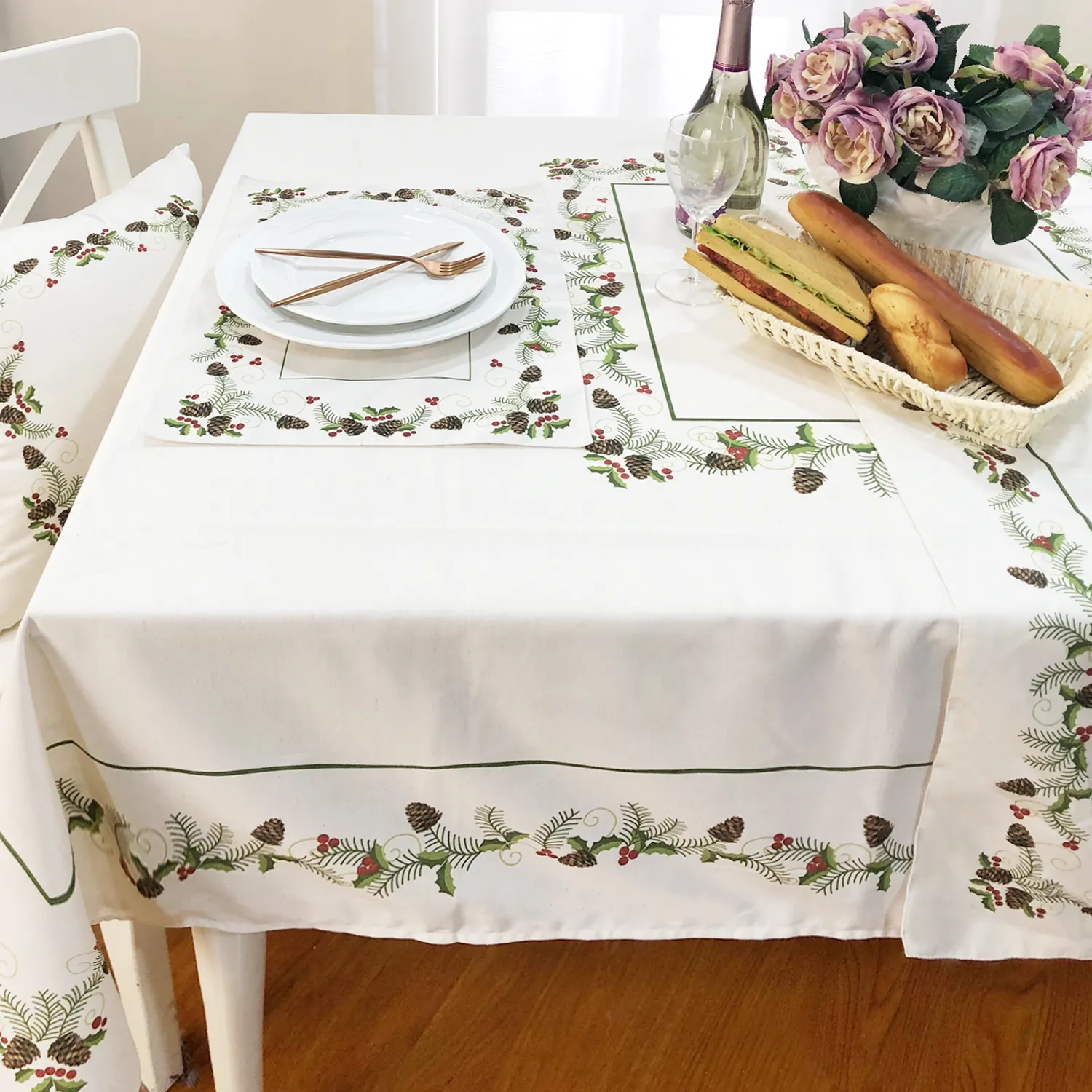 Rectangular 220*150cm size Christmas style holly pine cone pattern wrap design polyester cotton tablecloth