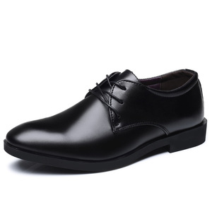 Offre Spéciale chaussures en cuir pour hommes bon marché <span class=keywords><strong>grande</strong></span> <span class=keywords><strong>taille</strong></span> 44 costumes d'affaires tendance britannique chaussures en cuir Pu pour hommes - Product Image 2