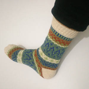 Chaussettes nordiques épaisses et chaudes en laine tricotée pour hommes conception personnalisée ondulation en gros - Product Image 3