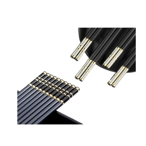 Set di 10 bacchette riutilizzabili per sushi, nere con punta dorata, antiscivolo, in stile giapponese, per mangiare e come regalo - Product Image 1