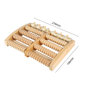 Rodillo de pie de madera natural para masaje de acupuntura, alivio de fascitis plantar, masajeador de pies de madera de 5 filas para el cuidado de la salud - Product Image 1