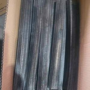 Charbon de sciure hexagonal de qualité professionnelle, le meilleur de sa catégorie, longue durée de combustion, sans étincelles, directement de l'usine du Vietnam. - Product Image 1