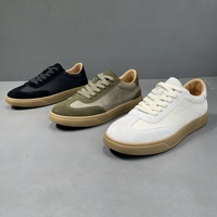 Nouvelles baskets basses en daim et lin patchwork à lacets, souples, respirantes, blanches, décontractées, pour homme, idéales pour les trajets quotidiens et les activités de plein air, avec blocs de couleur