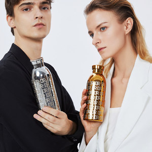 Botella de Vacío Aislada Ecológica de Acero Inoxidable 304 de Doble Pared de 500 ml con Logotipo Personalizado y Cuerda en la Tapa para Regalos Corporativos - Product Image 1
