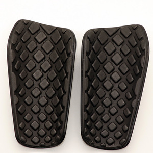 Espinillera de seguridad deportiva de fútbol para adultos, almohadilla protectora de la pantorrilla con cojín de EVA suave, de plástico negro PP, taekwondo para niños - Product Image 4