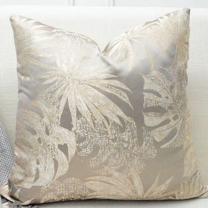 Housse de <span class=keywords><strong>coussin</strong></span> jacquard design tendance <span class=keywords><strong>pour</strong></span> la décoration de la maison, chambre à coucher, canapé, housse de <span class=keywords><strong>coussin</strong></span> de haute qualité avec texture métallique argentée <span class=keywords><strong>pour</strong></span> canapé - Product Image 4