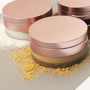 <span class=keywords><strong>Poudre</strong></span> libre ultra-fine sans poids personnalisable en gros pour le visage, contrôle du sébum, résistante à l'eau, fini mat, marque privée - Product Image 1