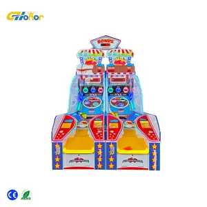 Hot selling coin-operated arcade indoor sports fun 2 players throwing sandbags lottery game machine