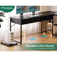 Bureau d'ordinateur en L moderne personnalisé OEM/ODM avec tiroirs en bois, étagères de rangement réversibles, support de CPU mobile et prises de courant intégrées pour coin.