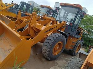 รถตักขนาด4ล้อลากใช้งาน LG833สภาพการทำงานที่ดีรถตักตีนตะขาบ LG833B ยาว - Product Image 4