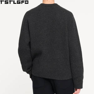 Suéter de punto texturizado para hombre, cuello redondo, hombros caídos, ajuste relajado, manga larga, estilo casual urbano, venta al por mayor - Product Image 2