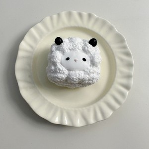CHENXI Pendentif en silicone en forme de mouton Kawaii, jouet à presser à récupération lente, nouveau style, jouet anti-stress pour enfants - Product Image 4
