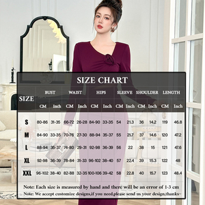 Abito midi ZYHT 61313 <span class=keywords><strong>bordeaux</strong></span> in tessuto solido con vita naturale, <span class=keywords><strong>maniche</strong></span> <span class=keywords><strong>lunghe</strong></span>, decorazioni a rosa, arricciature e cut-out. - Product Image 3