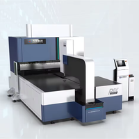 Centre de pliage de panneaux CNC entièrement automatique et flexible avec moteur pour le pliage de tôles en acier au carbone