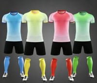 Ensemble de maillot de football personnalisé par sublimation, couleur dégradée, uniforme de football, ensemble de maillot d'entraînement pour adultes, short avec chaussettes en option