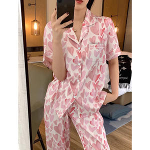 Yaz tasarım üç parçalı pembe renkler kadın pijama kısa kollu Set ipek pijama uzun pantolon ve şort pantolon 3 adet Set - Product Image 5