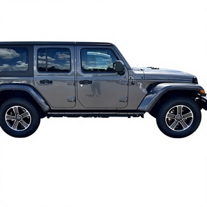 Jeep Wrangler Sahara 2023, 4 portes, 4 roues motrices, turbo, automatique, SUV avec sièges en cuir, toit ouvrant, caméra arrière 360°, feux diurnes à LED - Product Image 1