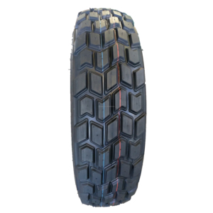Pneu de marque 7.50R16 avec motif de bande de roulement Sp Sand Grip - Product Image 2