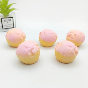 Juguetes Blandos 3D de Hamburguesas, Juguetes Antiestrés de Pan y Bolitas de Pastel, Regalos de Rebote Lento para Niños y Adultos - Product Image 6