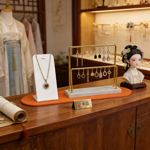 ชั้นวางโชว์เครื่องประดับแบบมืออาชีพสำหรับวางบนเคาน์เตอร์ร้านค้า สำหรับจัดระเบียบต่างหู สร้อยข้อมือ และสร้อยคอ - Product Image 1